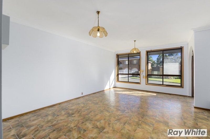 Photo - 9 Halley Cres , Woonona NSW 2517 - Image 3