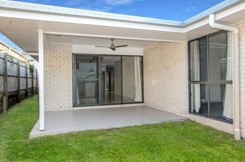 Photo - 9 Halpine Parade, Warner QLD 4500 - Image 11