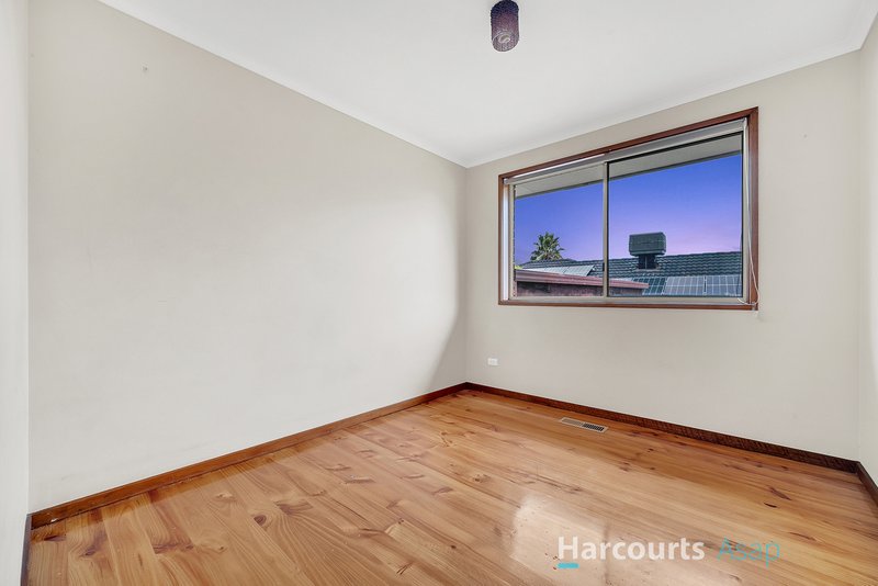 Photo - 9 Hanna Drive, Endeavour Hills VIC 3802 - Image 7