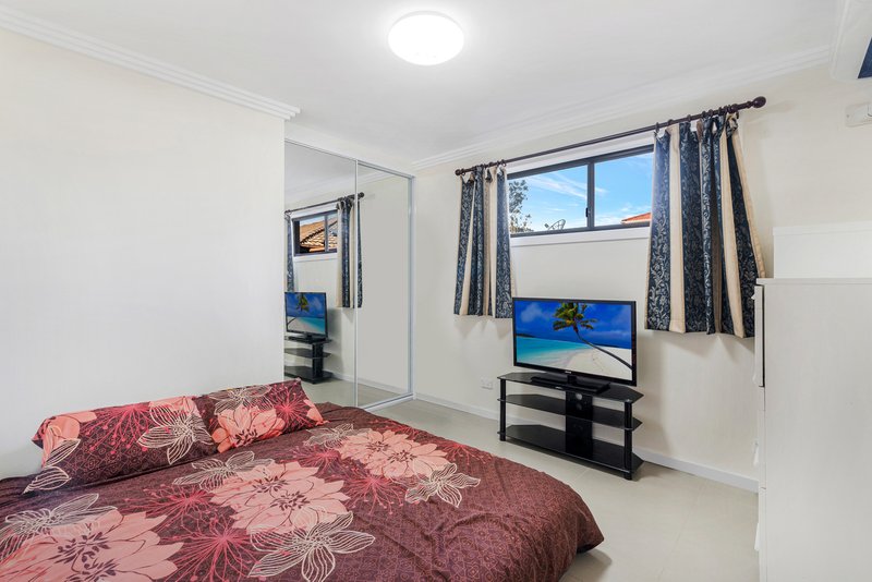 Photo - 9 Harah Close, Bonnyrigg NSW 2177 - Image 14