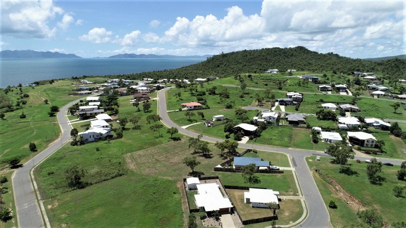 Photo - 9 Harbour View Terrace, Bowen QLD 4805 - Image 10