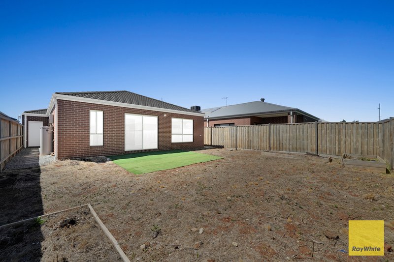 Photo - 9 Harding Road, Thornhill Park VIC 3335 - Image 15