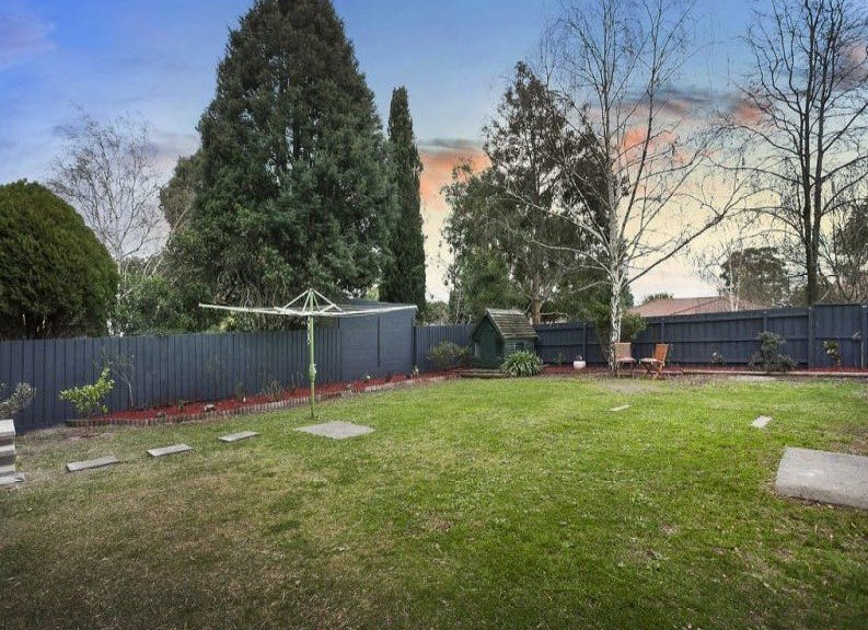 Photo - 9 Hardy Crescent, Heathmont VIC 3135 - Image 10