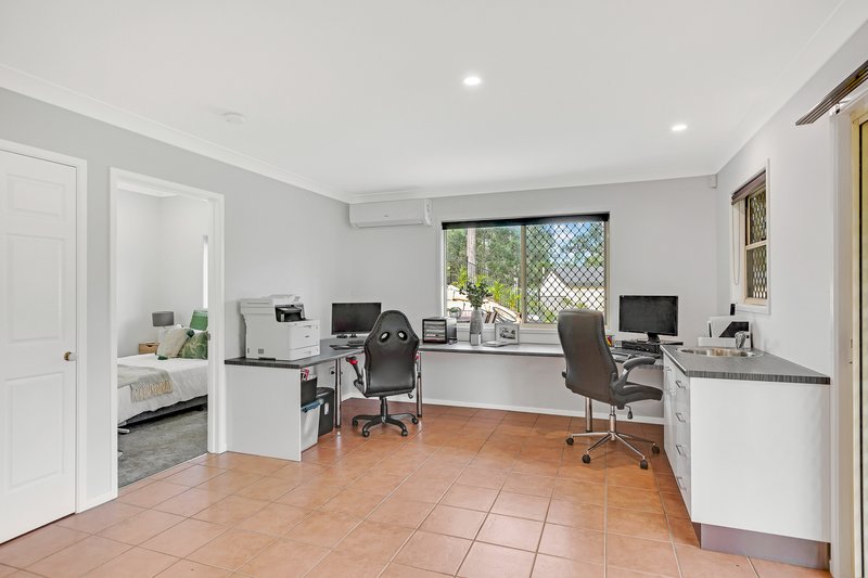 Photo - 9 Harrier Place, Warner QLD 4500 - Image 21