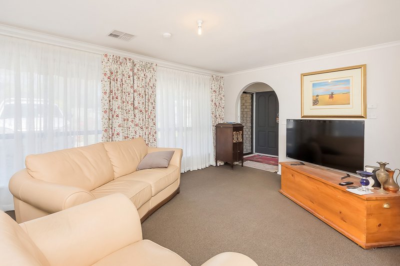 Photo - 9 Harriet Street, Strathalbyn SA 5255 - Image 3