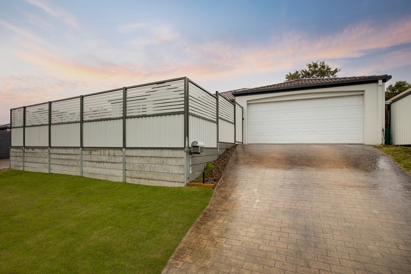 Photo - 9 Harrow Place, Arundel QLD 4214 - Image 3