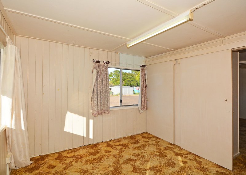 Photo - 9 Hartley Street, Torbanlea QLD 4662 - Image 7