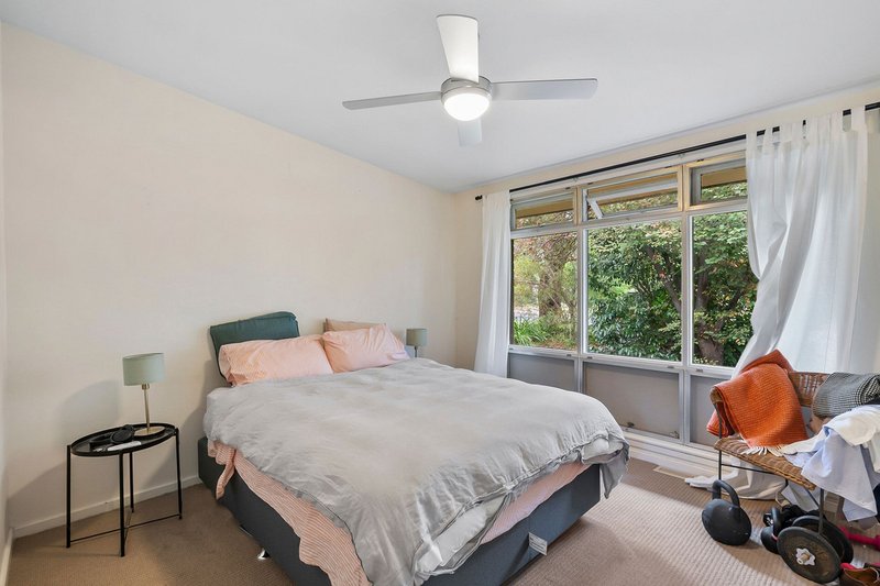 Photo - 9 Hartog Street, Griffith ACT 2603 - Image 7