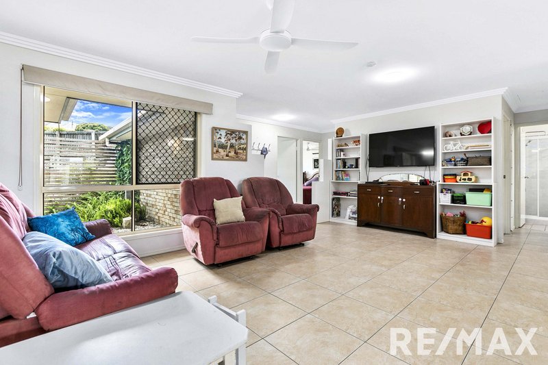 Photo - 9 Harvard Place, Urraween QLD 4655 - Image 8