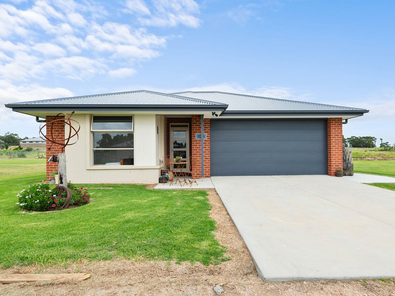 Photo - 9 Hawkins Crescent, Lindenow South VIC 3875 - Image 2