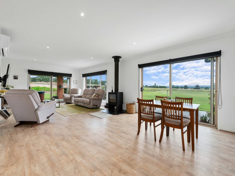 Photo - 9 Hawkins Crescent, Lindenow South VIC 3875 - Image 4