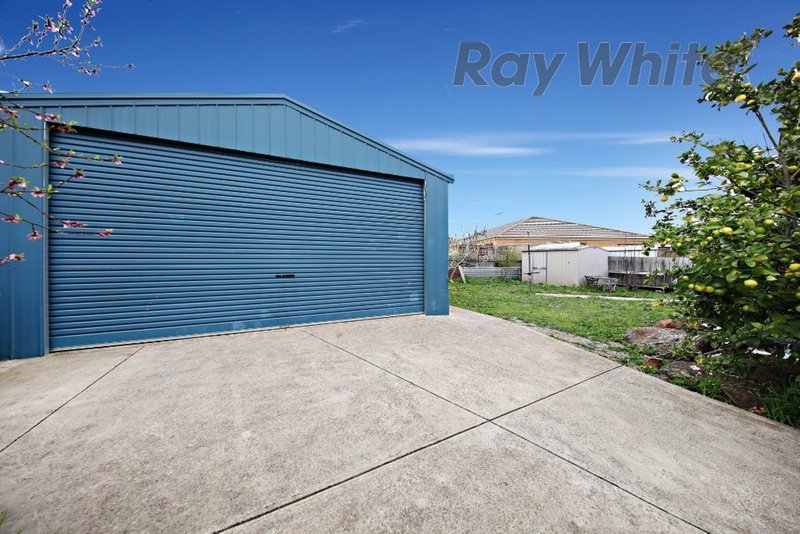 Photo - 9 Hayes Court, Point Cook VIC 3030 - Image 10