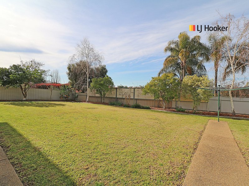 Photo - 9 Headley Place, Kooringal NSW 2650 - Image 19