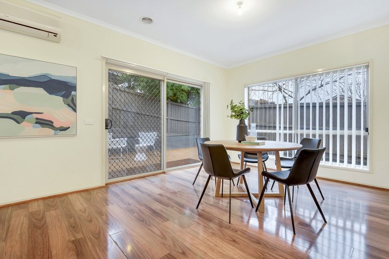 Photo - 9 Heathcliffe Lane, Craigieburn VIC 3064 - Image 6