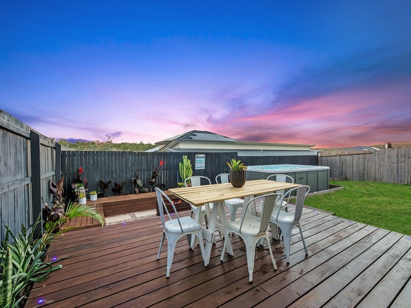 Photo - 9 Heathcote Street, South Ripley QLD 4306 - Image 17