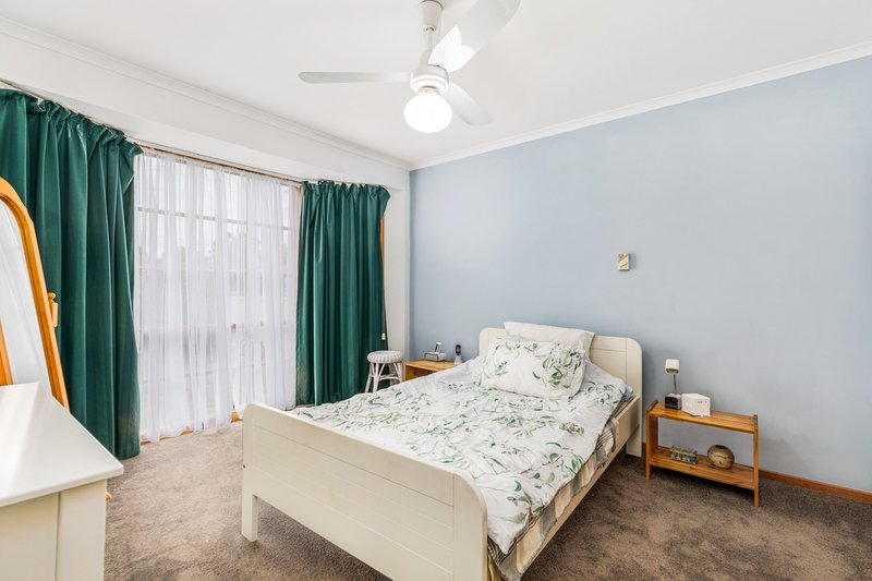 Photo - 9 Heather Court, Hoppers Crossing VIC 3029 - Image 3