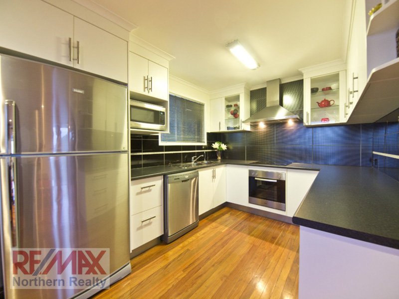 Photo - 9 Heatherlea Street, Brendale QLD 4500 - Image 3