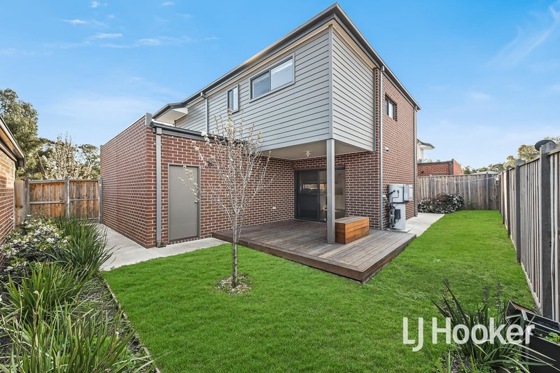 Photo - 9 Heathland Circuit, Cranbourne East VIC 3977 - Image 16