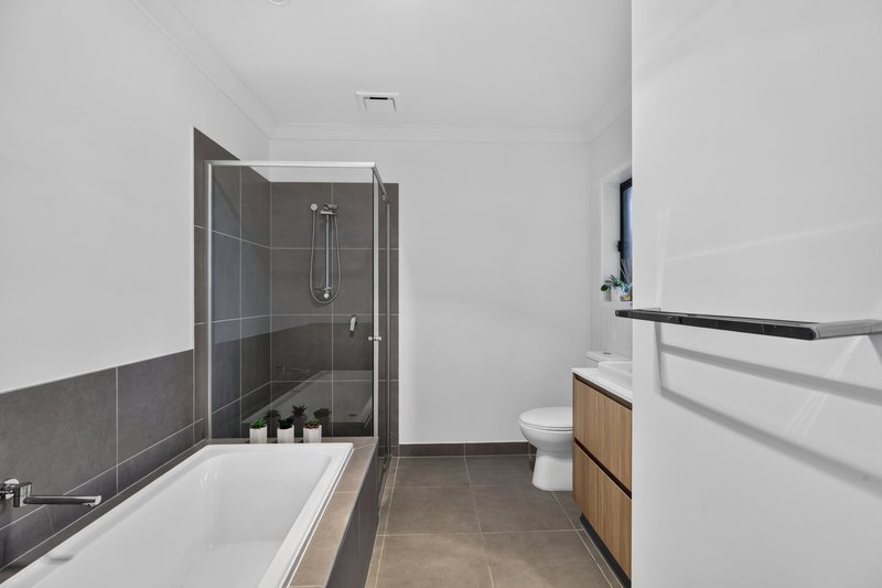 Photo - 9 Hedge Street, Oran Park NSW 2570 - Image 8