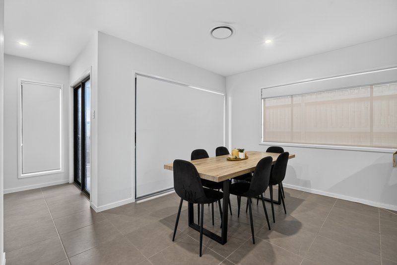 Photo - 9 Hedge Street, Oran Park NSW 2570 - Image 11