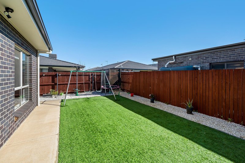 Photo - 9 Helmrich Street, Moncrieff ACT 2914 - Image 17