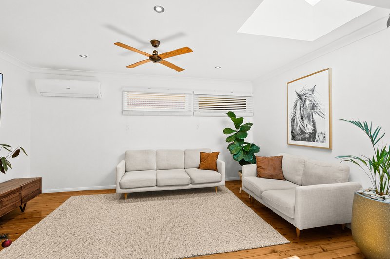 Photo - 9 Henricks Parade, Mount Warrigal NSW 2528 - Image 3