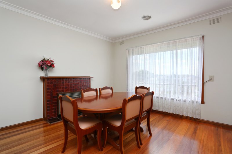 Photo - 9 Hensley Road, Lalor VIC 3075 - Image 6