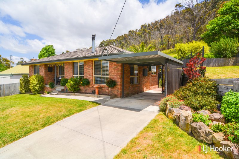 Photo - 9 Hepburn Street, Lithgow NSW 2790 - Image 2