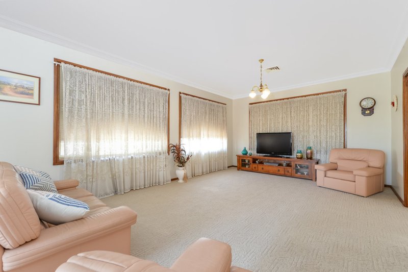 Photo - 9 Herne Street, Figtree NSW 2525 - Image 2