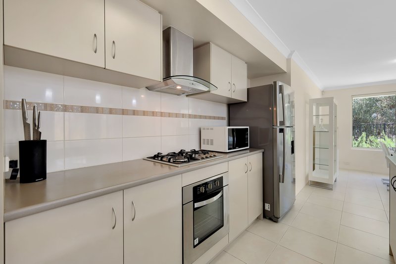 Photo - 9 Heronwood Glade, Harrisdale WA 6112 - Image 5