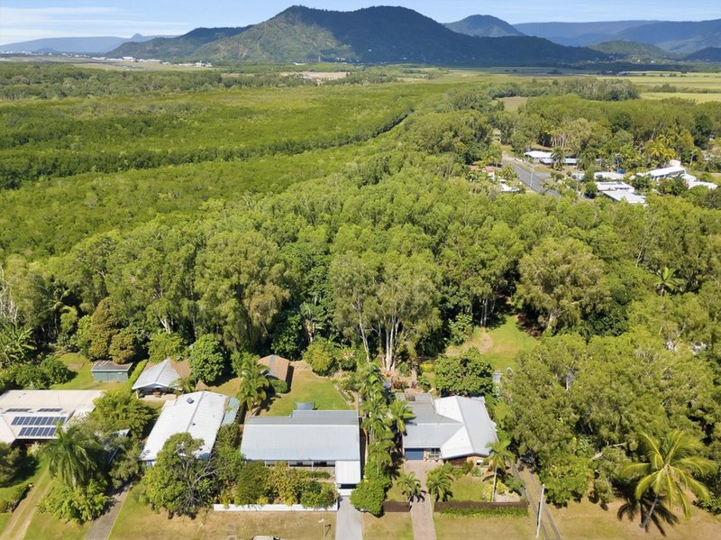 Photo - 9 Hickory Street, Holloways Beach QLD 4878 - Image 14