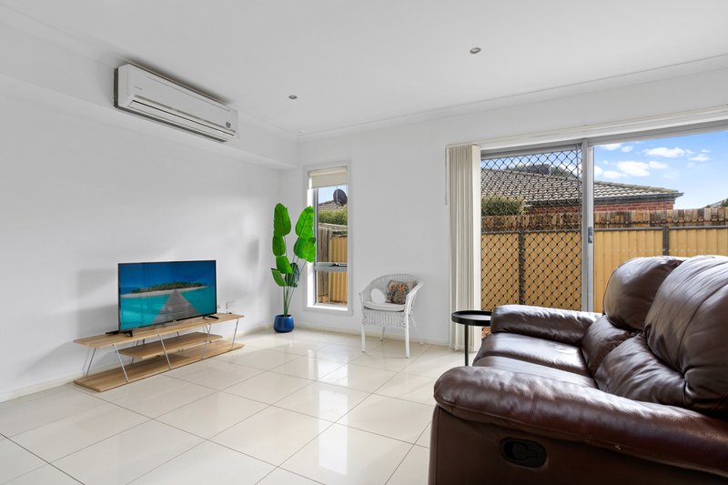 Photo - 9 Highgate Hill, Epping VIC 3076 - Image 7