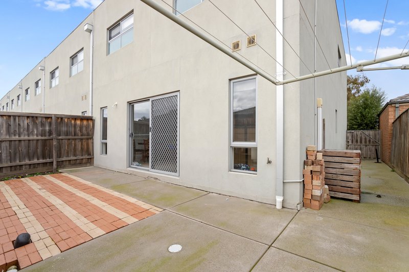 Photo - 9 Highgate Hill, Epping VIC 3076 - Image 14