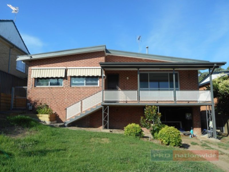 Photo - 9 Highland Avenue, Tumut NSW 2720 - Image