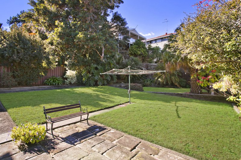 Photo - 9 Highland Crescent, Earlwood NSW 2206 - Image 2