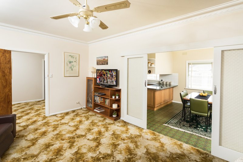 Photo - 9 Hill Street, Shepparton VIC 3630 - Image 5