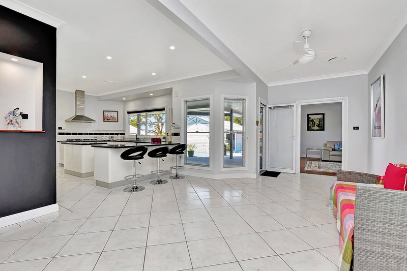 Photo - 9 Hillcrest Avenue, Rathmines NSW 2283 - Image 4