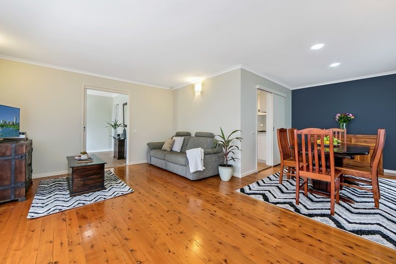 Photo - 9 Hillside Place, West Pennant Hills NSW 2125 - Image 3