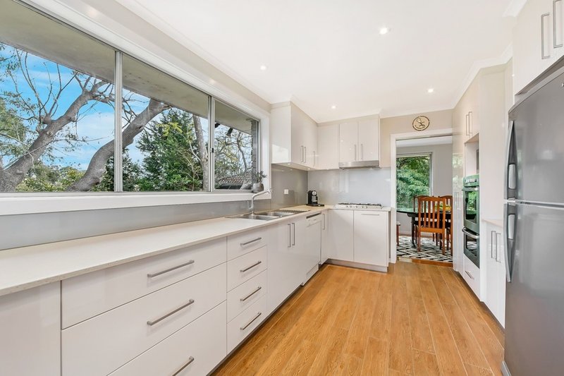 Photo - 9 Hillside Place, West Pennant Hills NSW 2125 - Image 4