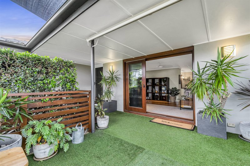 Photo - 9 Hilltop Avenue, Annerley QLD 4103 - Image 16