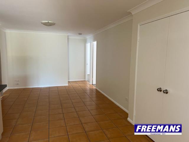 Photo - 9 Hillview Parade, Kingaroy QLD 4610 - Image 4