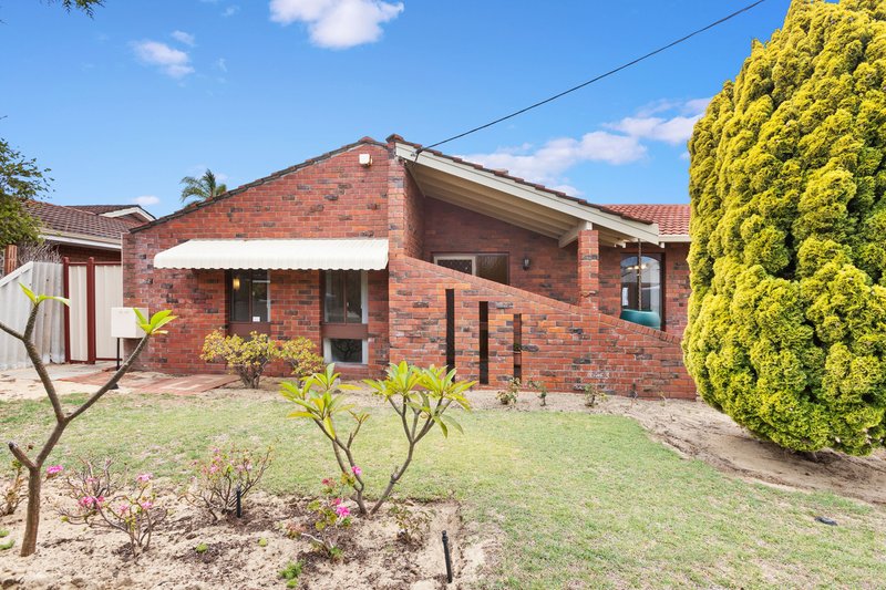 Photo - 9 Hilton Place, Duncraig WA 6023 - Image 5