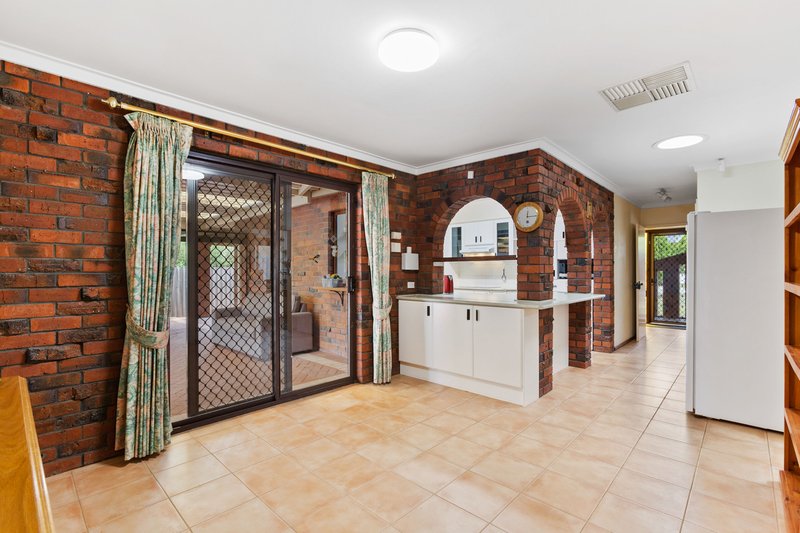 Photo - 9 Hilton Place, Duncraig WA 6023 - Image 13