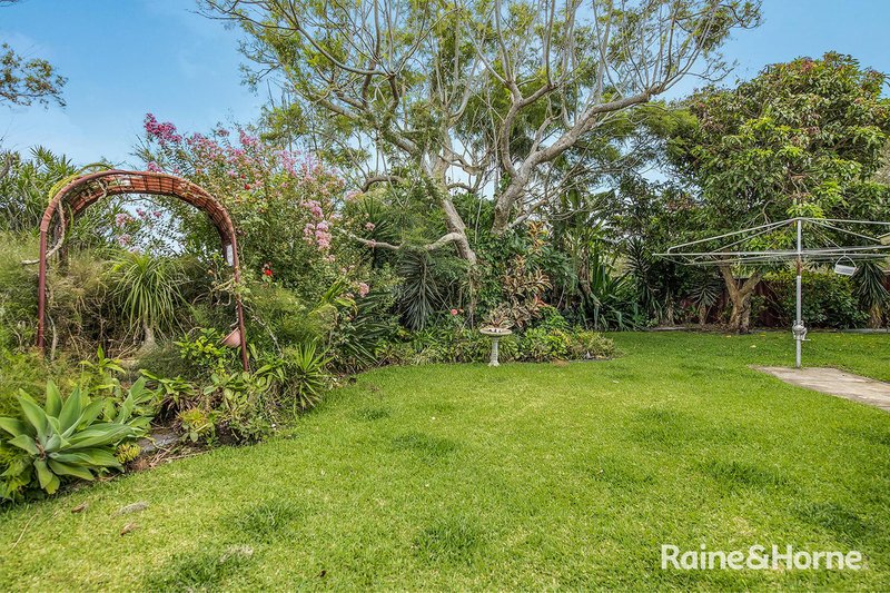 Photo - 9 Hitchcock Avenue, Belmont NSW 2280 - Image 12