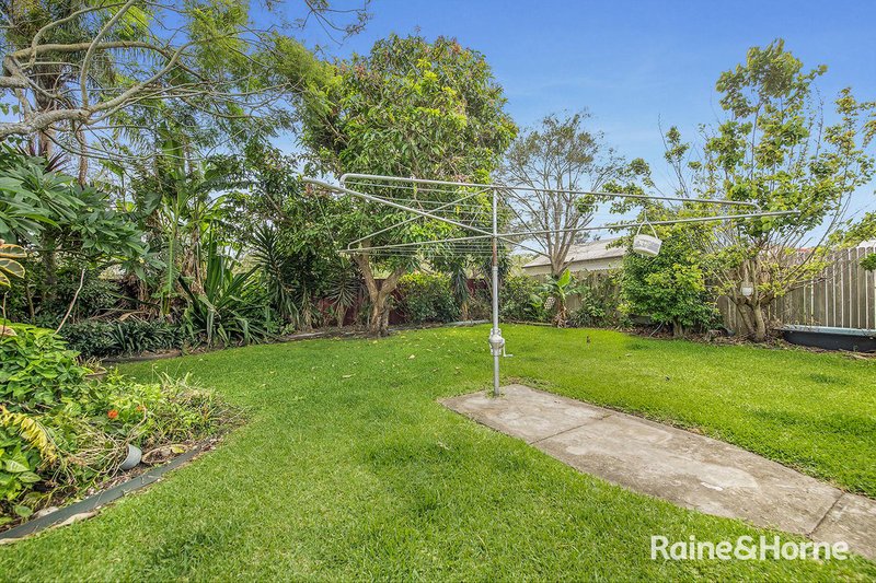 Photo - 9 Hitchcock Avenue, Belmont NSW 2280 - Image 13