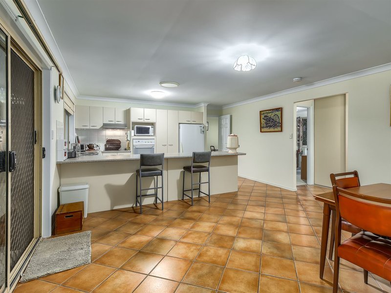 Photo - 9 Hoare Court, Bunya QLD 4055 - Image 7