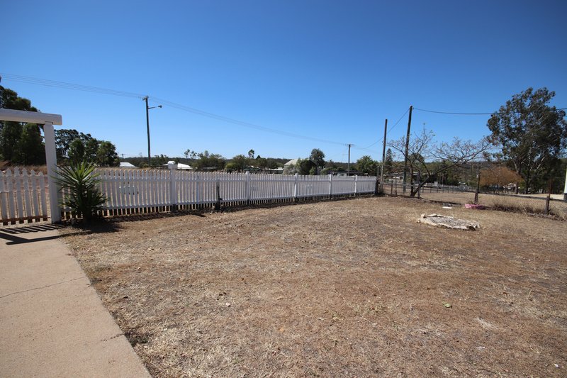 Photo - 9 Hodgkinson Street, Eidsvold QLD 4627 - Image 10