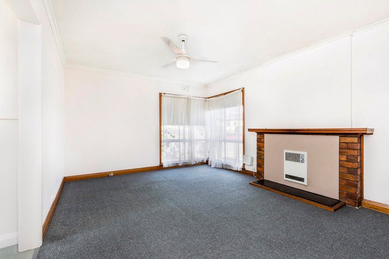 Photo - 9 Hogarth Street, Waverley TAS 7250 - Image 2