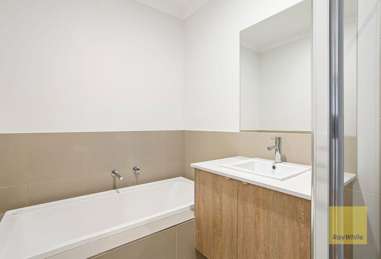 9 Holborn Path, Wyndham Vale, VIC 3024 - Image 3