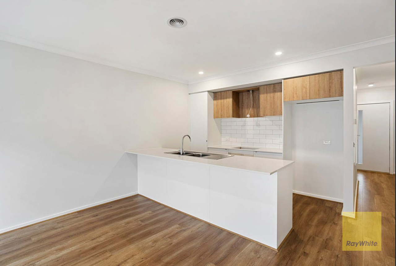 9 Holborn Path, Wyndham Vale, VIC 3024 - Image 7